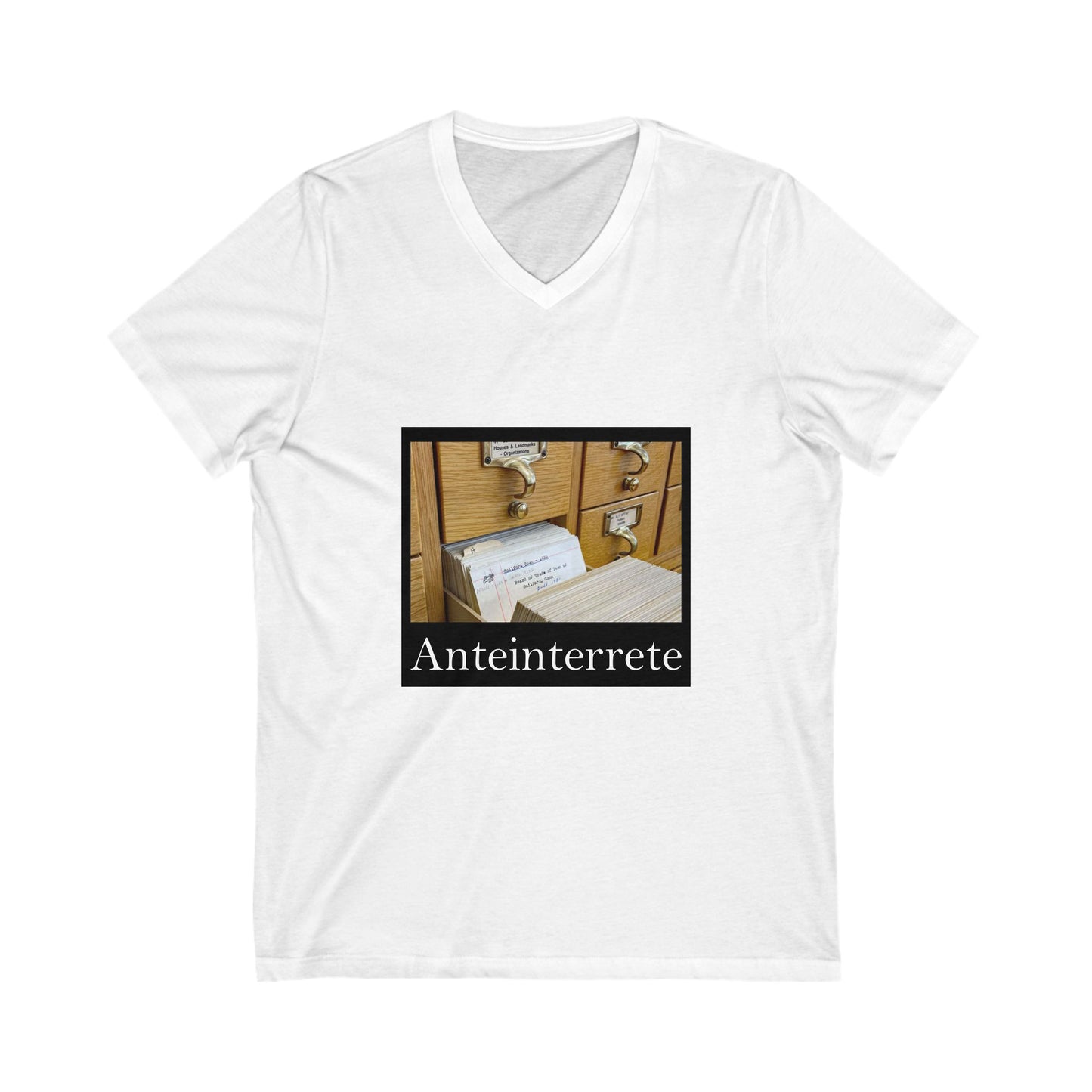 Anteinterrete V-Neck Tee